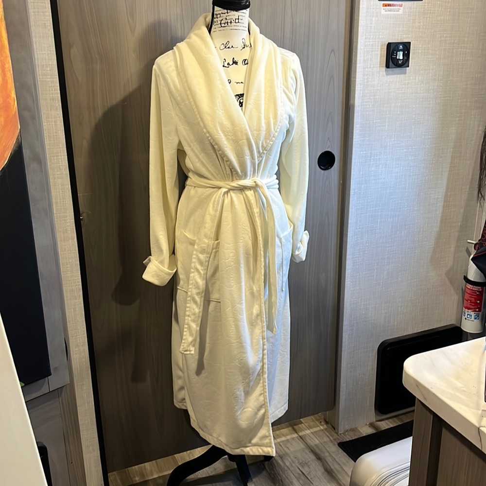 Cream PINK robe